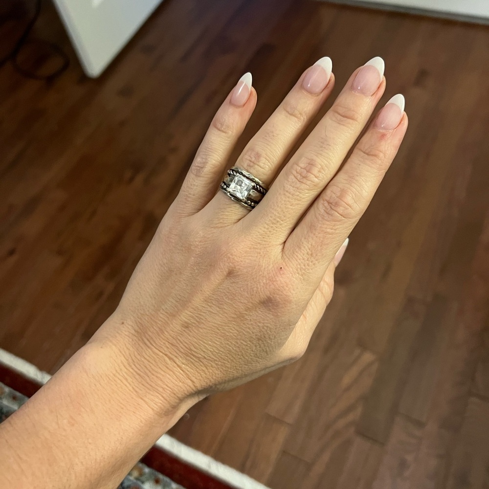 S.S Ring ISRAEL 925 ZUMAN IMPRINT ON THE INSIDE size 6.5